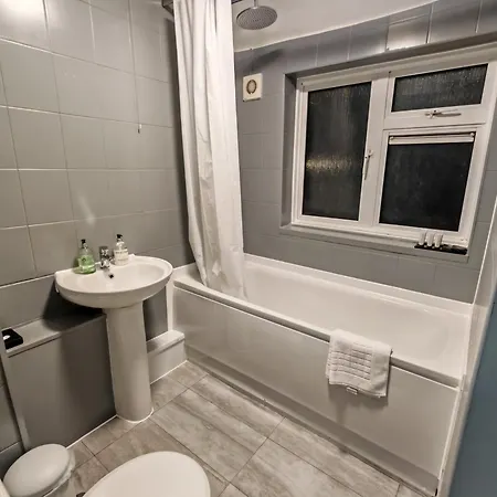 Garland Modern Close To Station 3 Bedroom City Apartment Londen Buitenkant foto