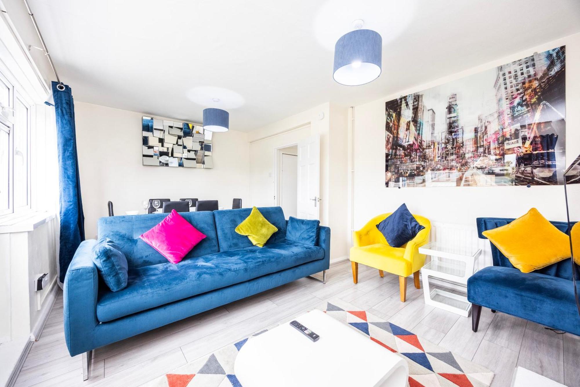 Garland Modern Close To Station 3 Bedroom Londen