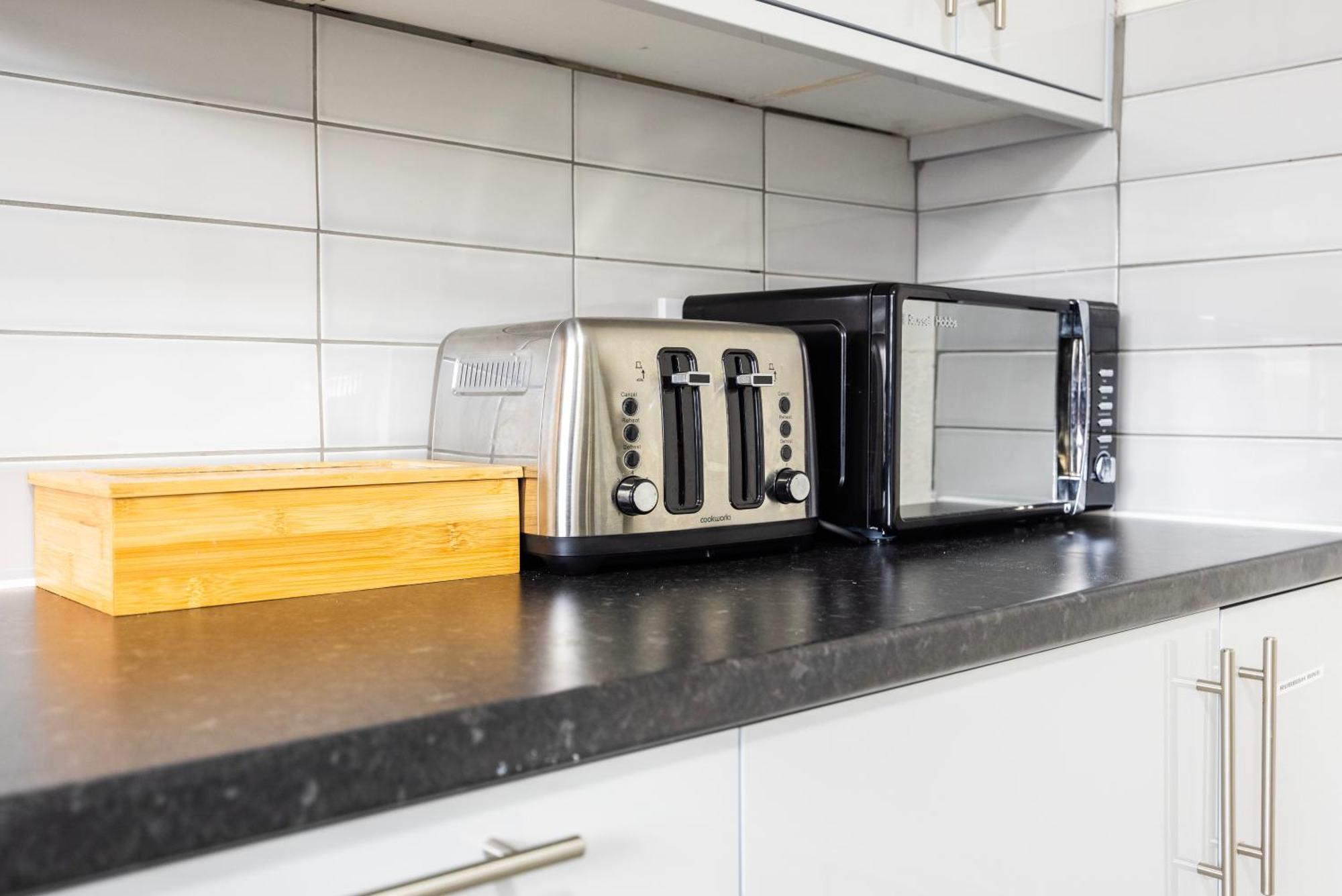 Appartement Garland Modern Close To Station 3 Bedroom Londen